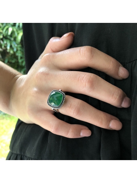 CELEBRATIONS RING GREEN AGATE